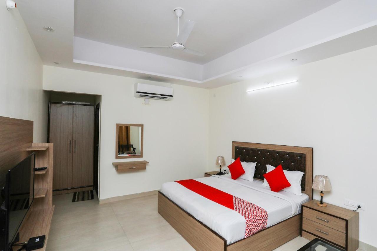 Oyo 35511 Hotel Park View Rohtak ภายนอก รูปภาพ